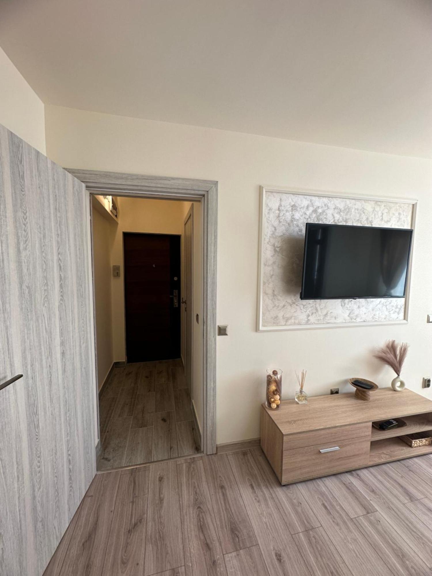 Angel House Apartment *
