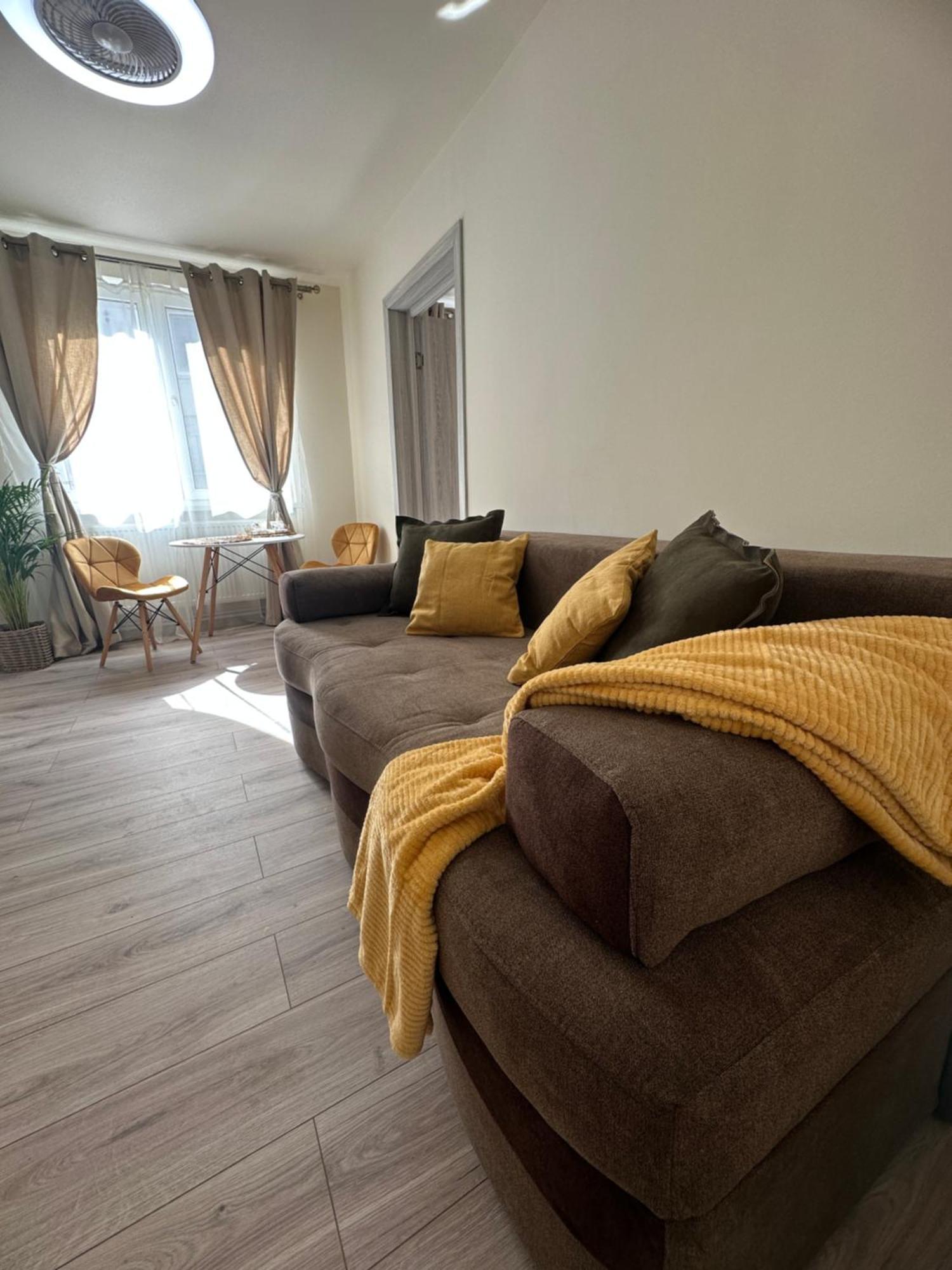 Angel House Apartment *